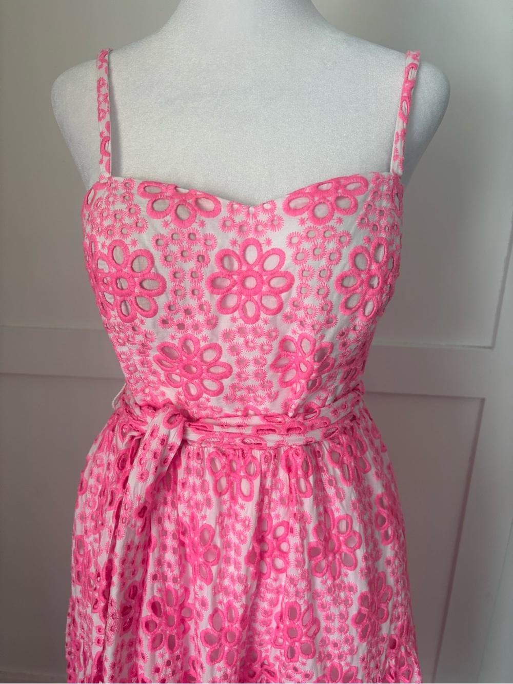 Lilly Pulitzer EDITH EYELET MIDI DRESS size 2 in excellent condition - Picture 7 of 10